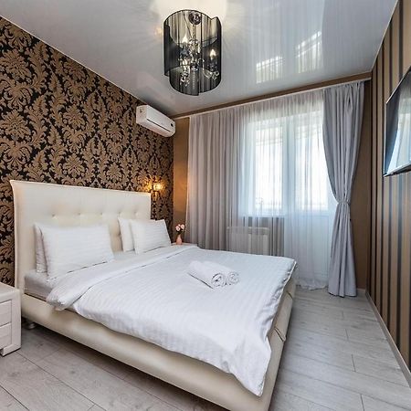 קייב Fashionable Panoramic Apartments Dnieper. Obolon מראה חיצוני תמונה