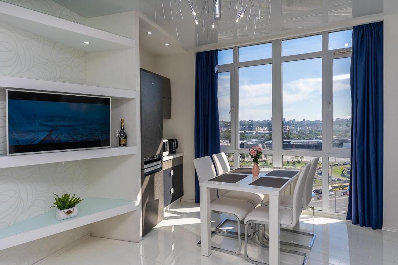 קייב Fashionable Panoramic Apartments Dnieper. Obolon מראה חיצוני תמונה